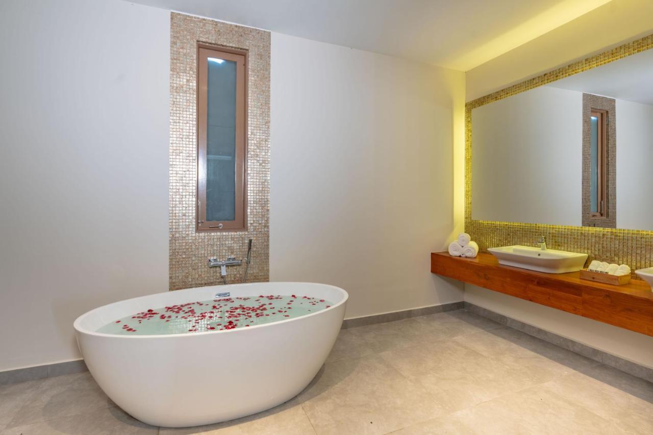 Aprota Villas Arugambay Arugam Bay Buitenkant foto
